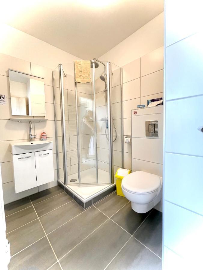 Schlafen Wie Zuhause Monteur Und Ferienwohnungen Rahden Bagian luar foto