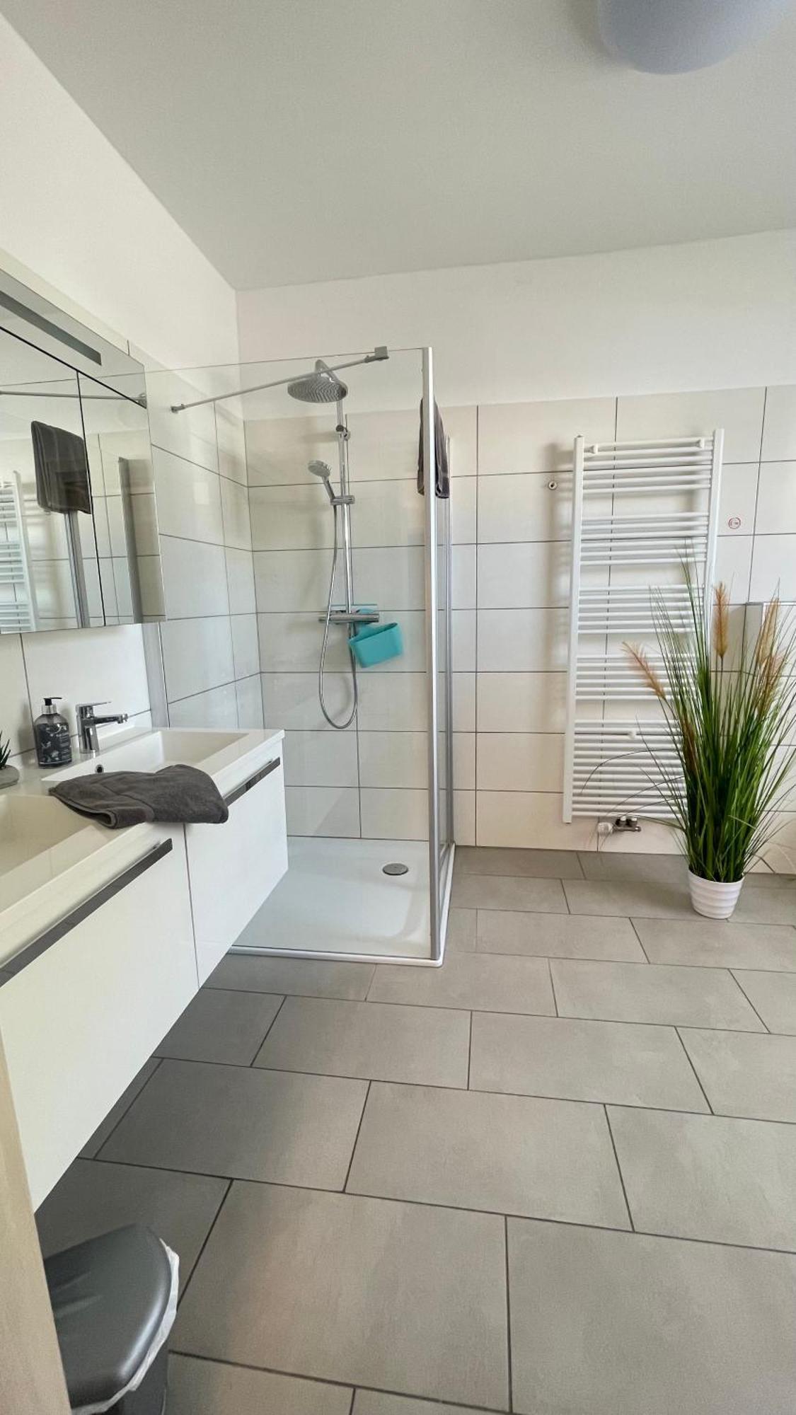 Schlafen Wie Zuhause Monteur Und Ferienwohnungen Rahden Bagian luar foto